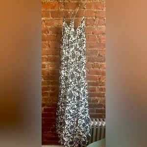 Black and White Loft size S patterned dress